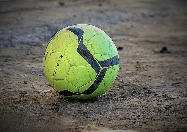 假动作突破 假动作突破